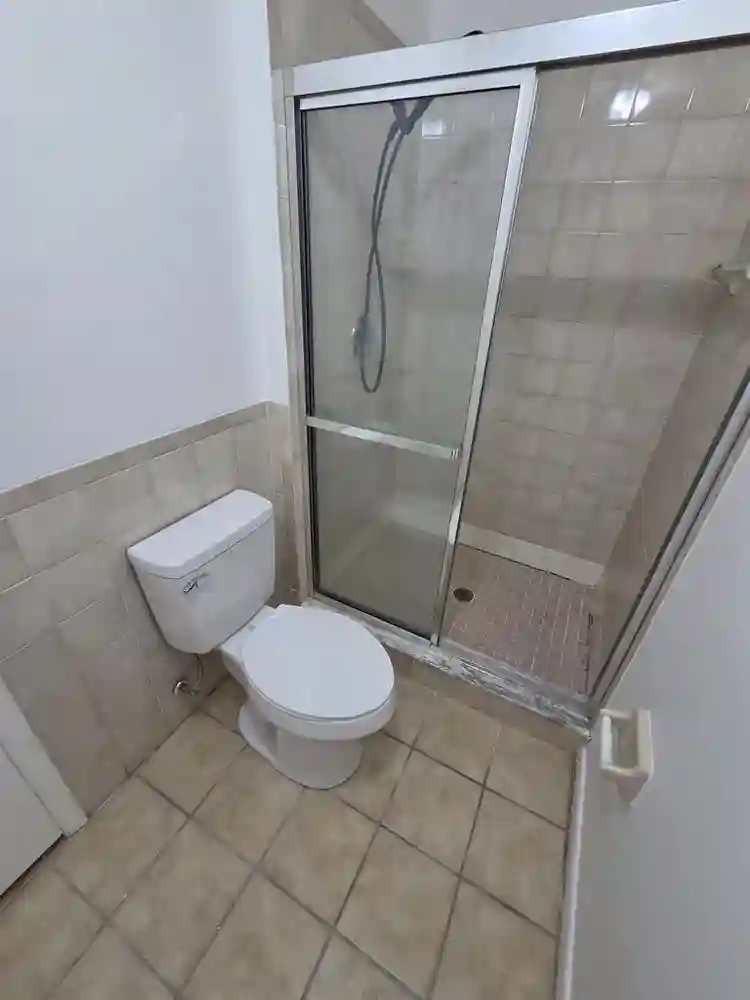 Renting my master bedroom!