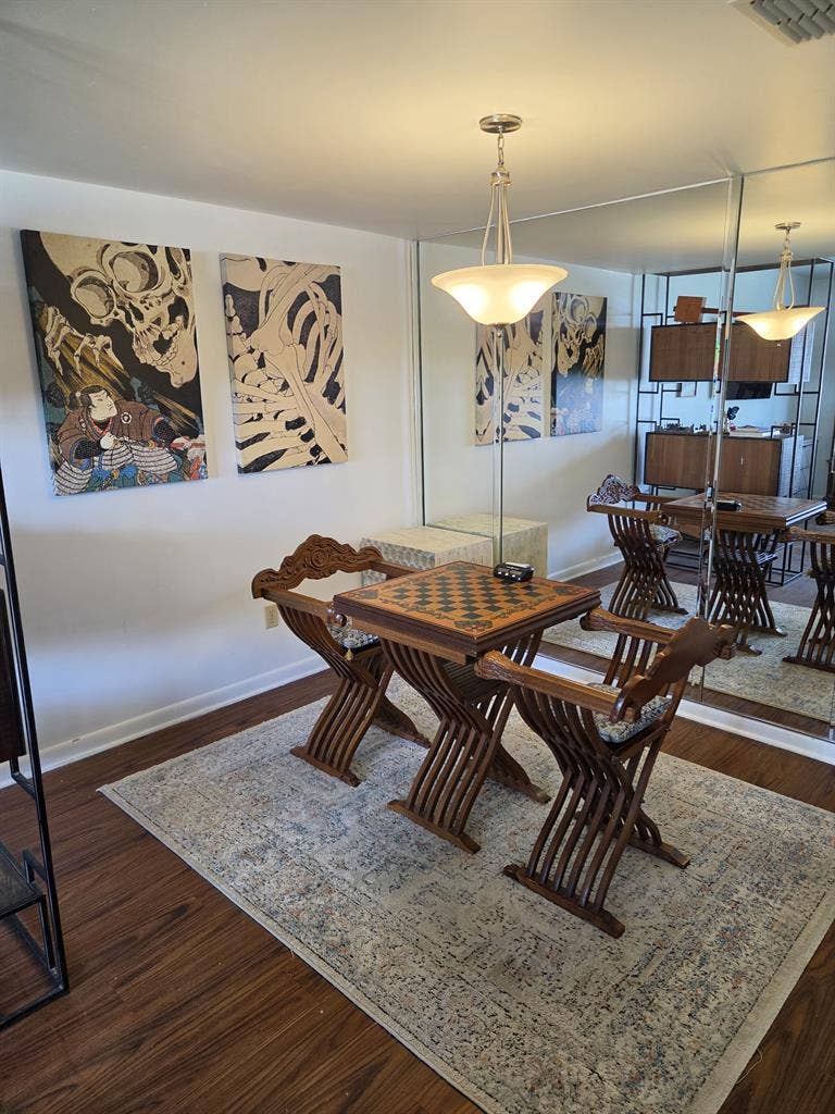 Looking for a roommate!