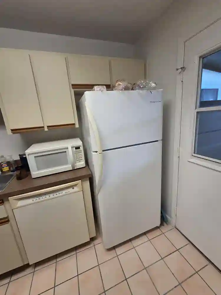 Renting my master bedroom!