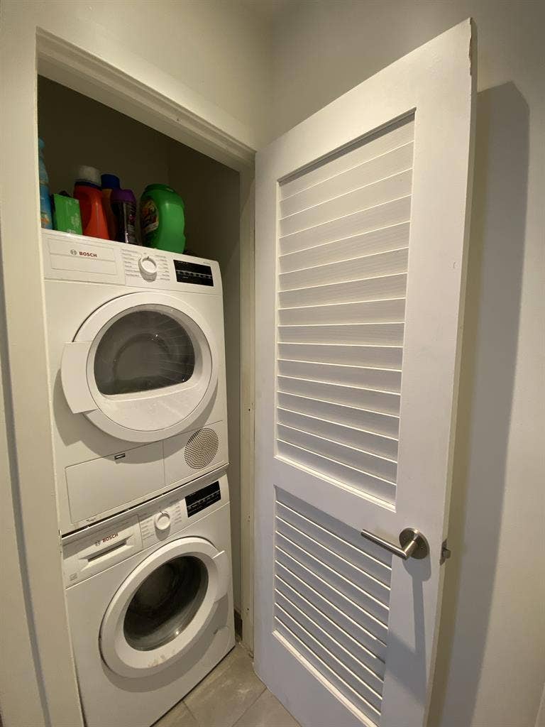 Room for rent 3bedroom 1bathroom