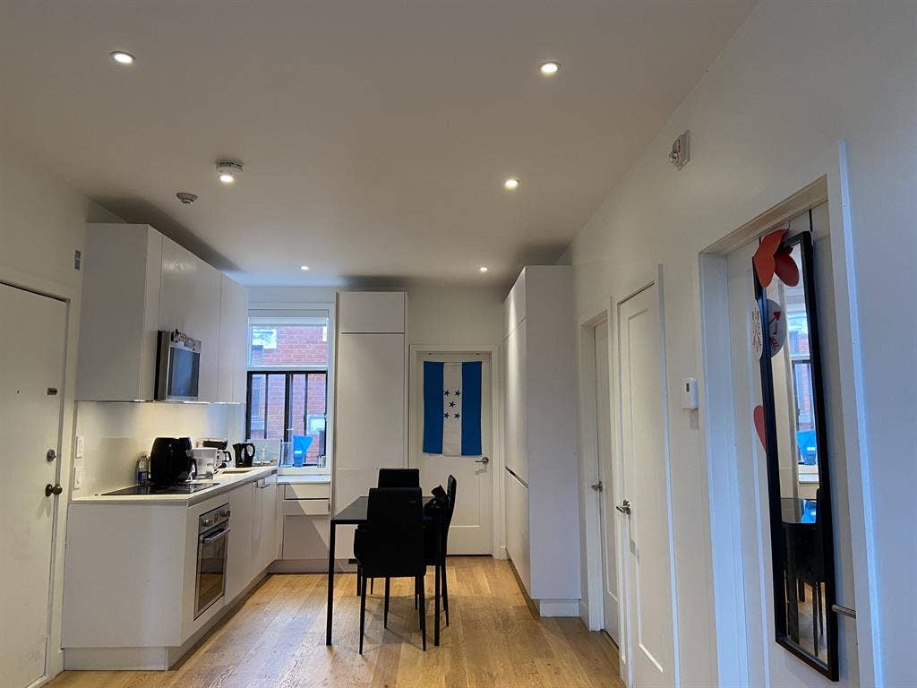 Room for rent 3bedroom 1bathroom