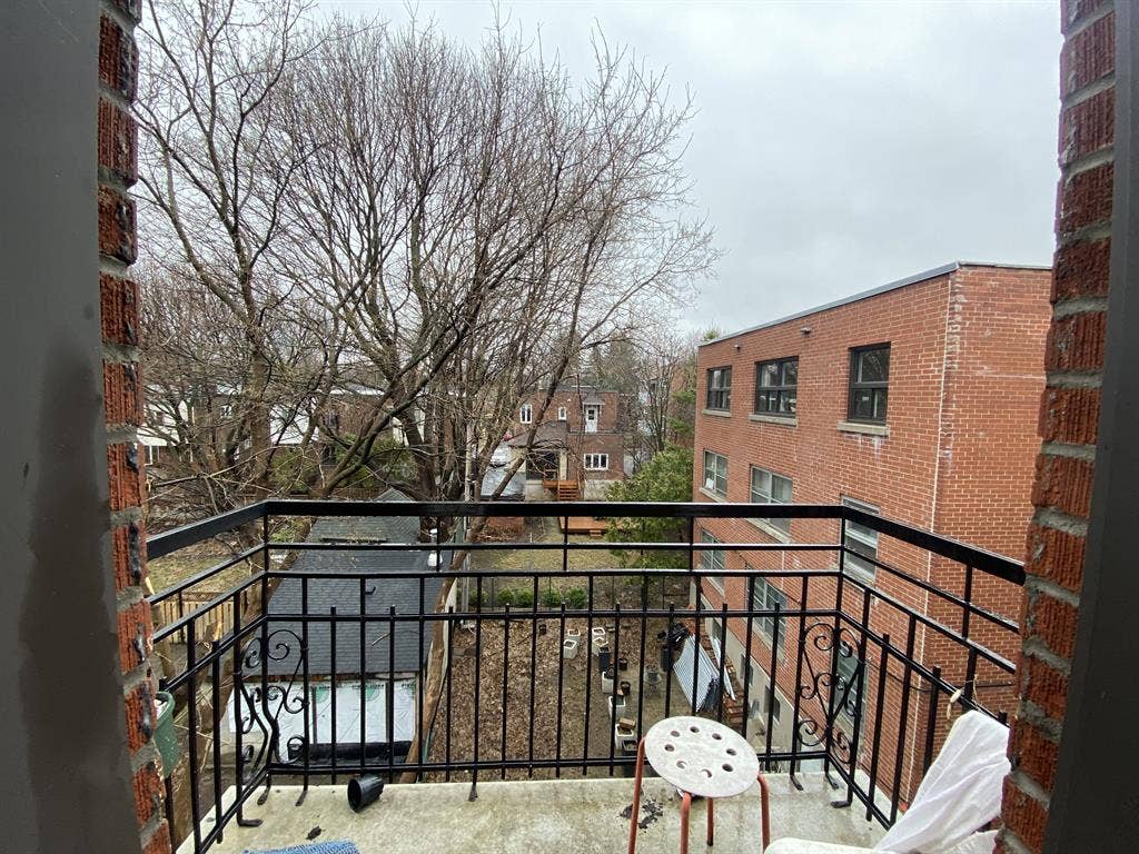 Room for rent 3bedroom 1bathroom