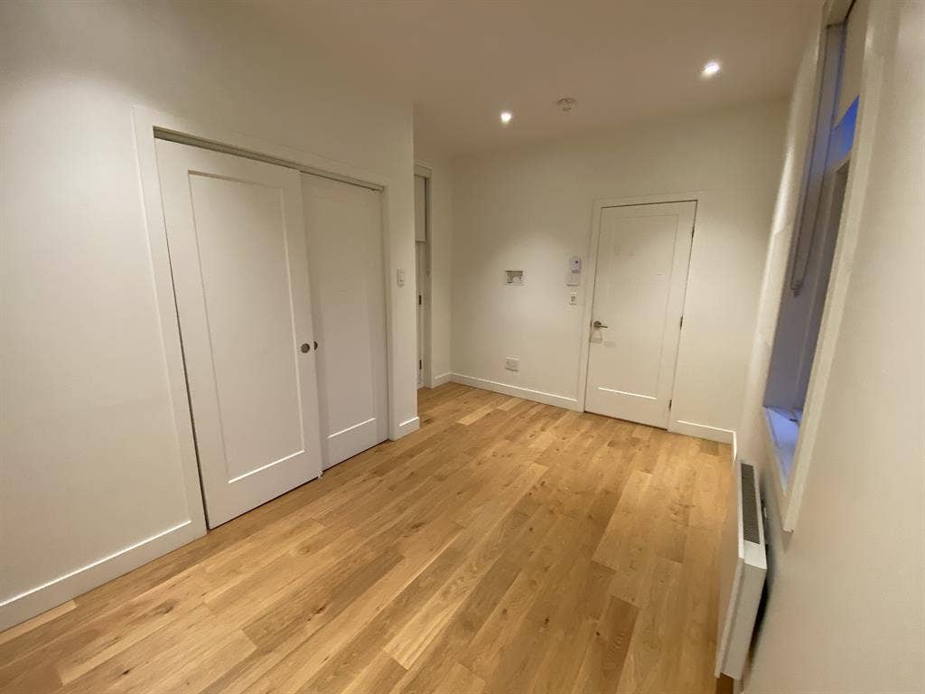 Room for rent 3bedroom 1bathroom