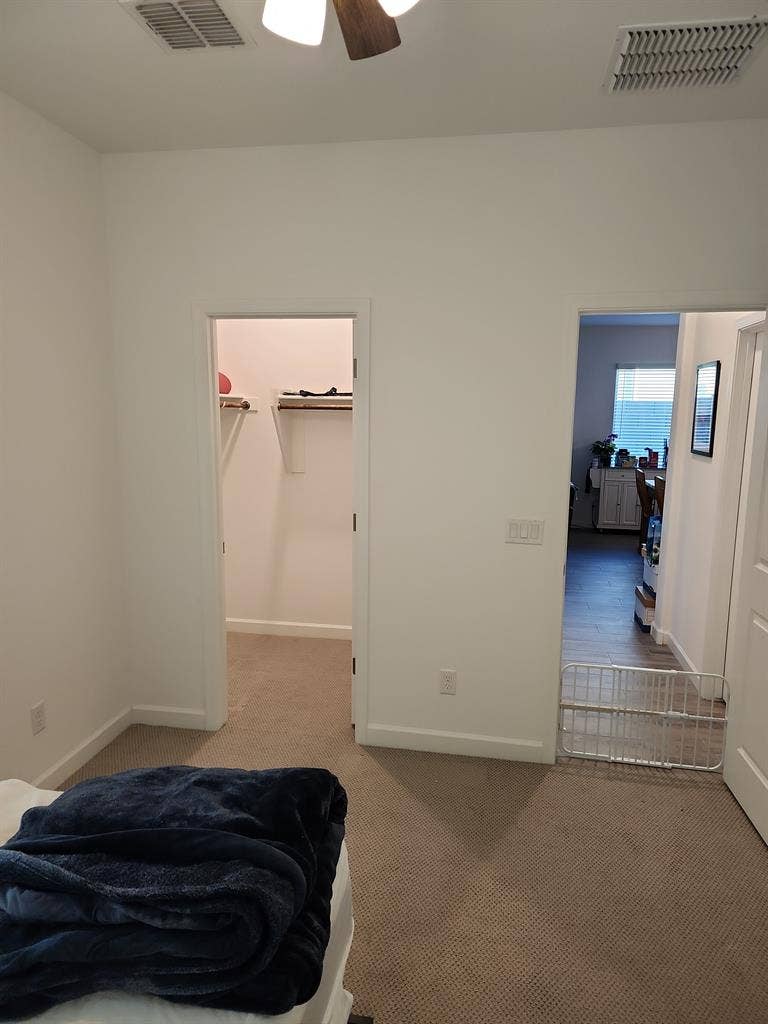 Room For Rent in Friendly Home