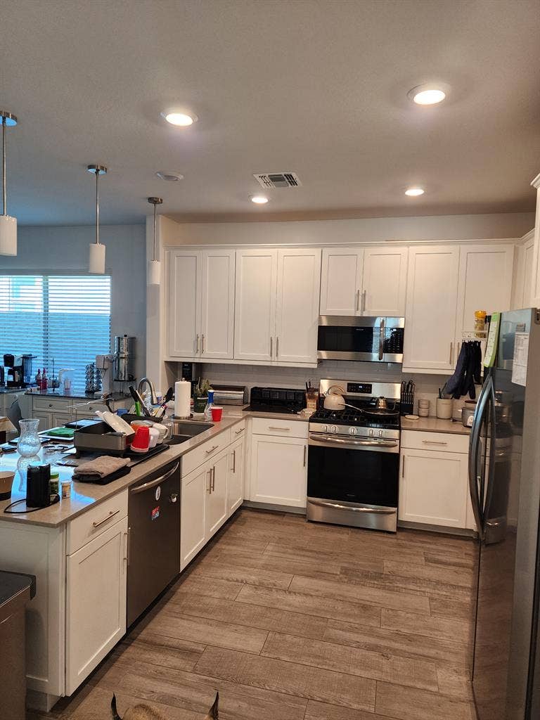 Room For Rent in Friendly Home