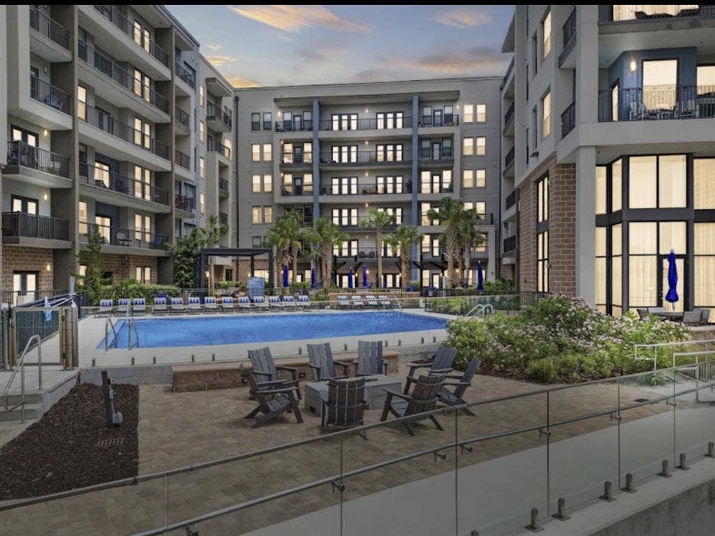 Luxury Riverfront Apartment