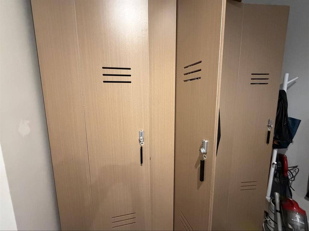 Private room in Hollywood (center)