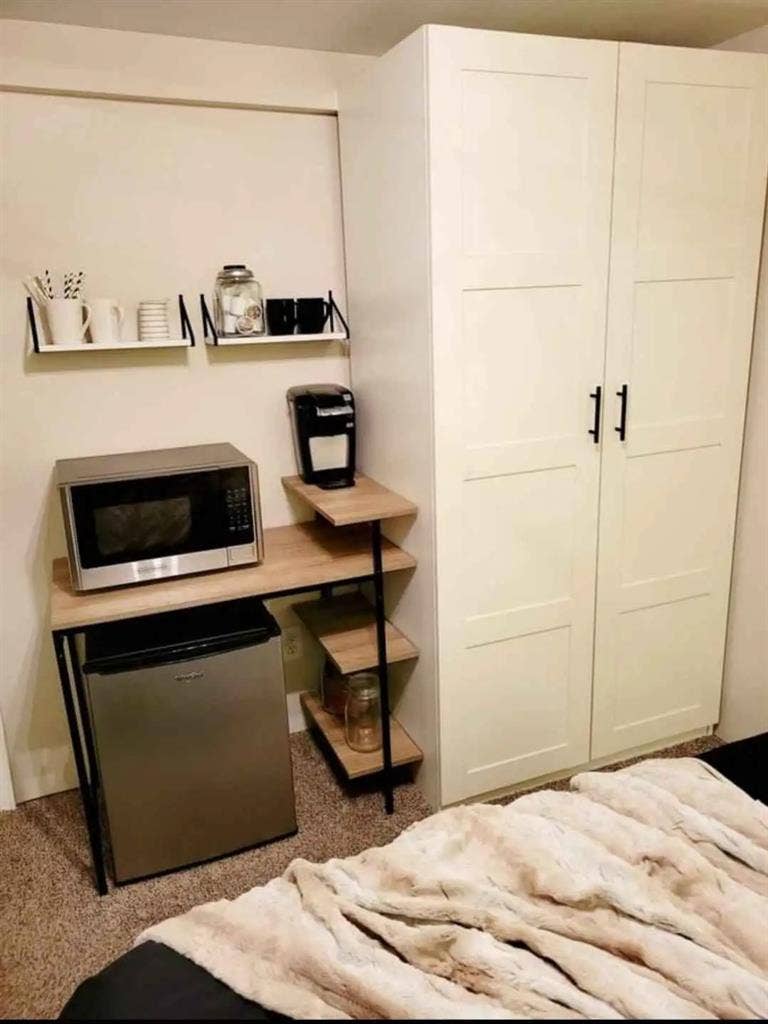 Furnished Basement Room