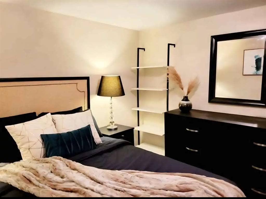 Furnished Basement Room