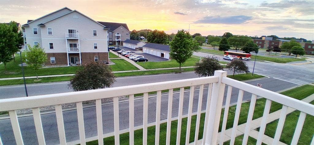 Looking for a roommate