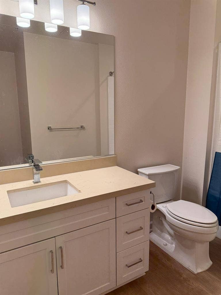 *FEMALE ROOMMATE REQUIRED IN IRVINE