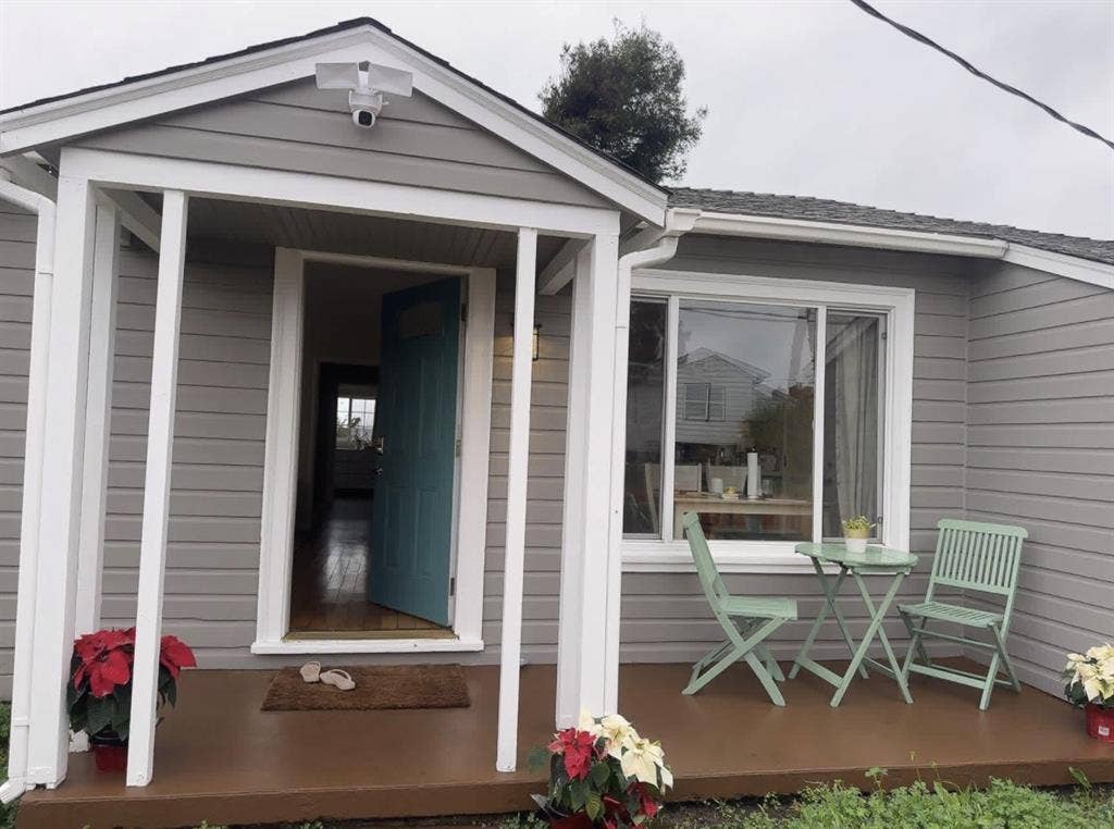 Looking for roommate