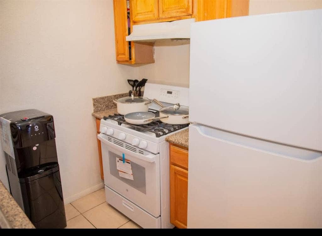 private cozy room&bath near Disney