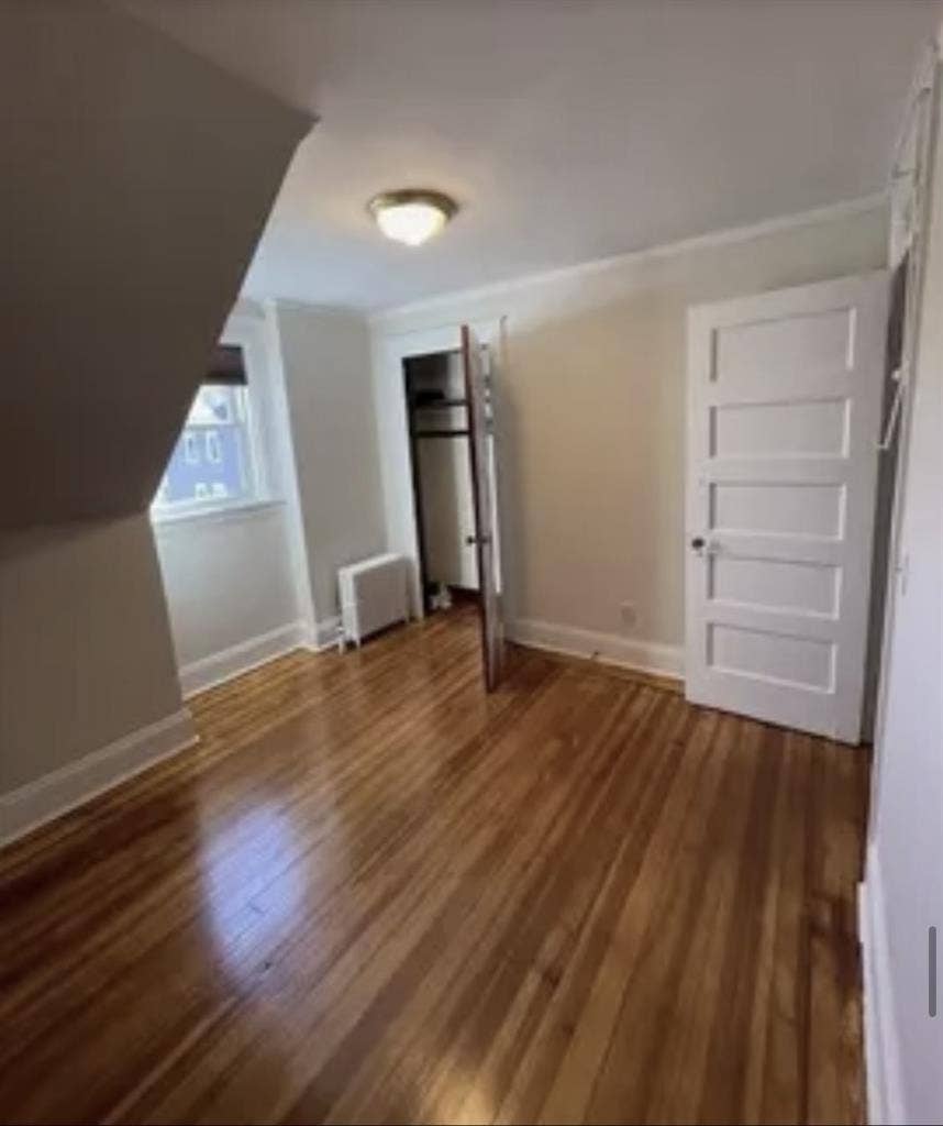 Beautiful Large 3 Bed Historic Pawt