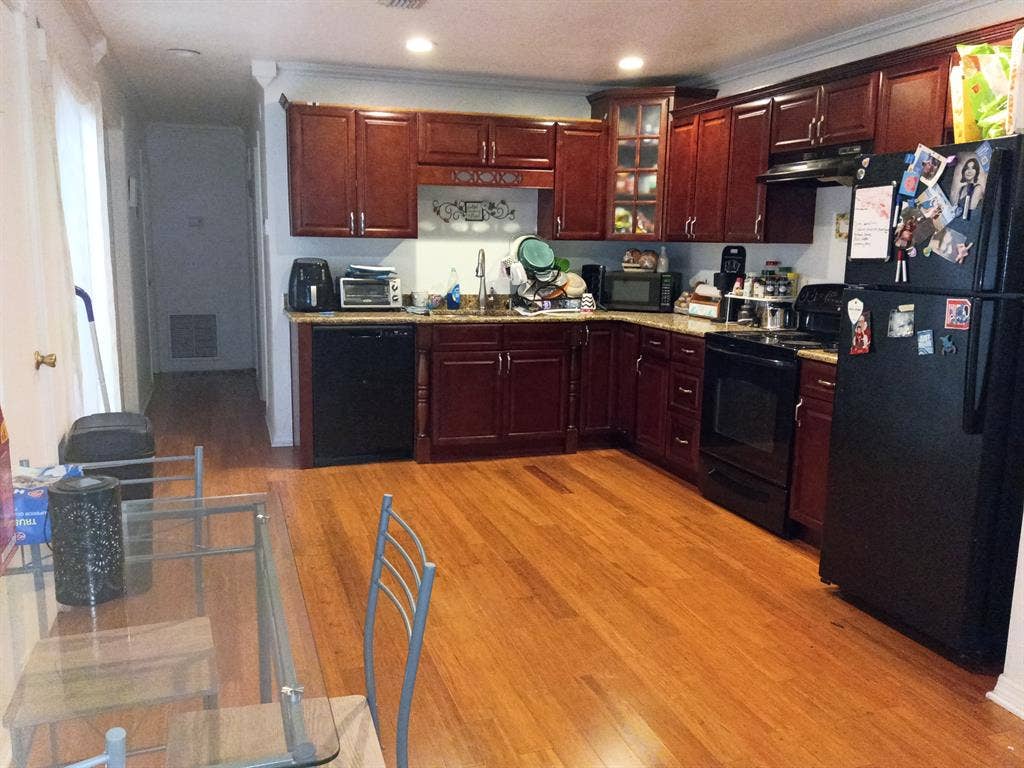 2 rooms available in Casselberry