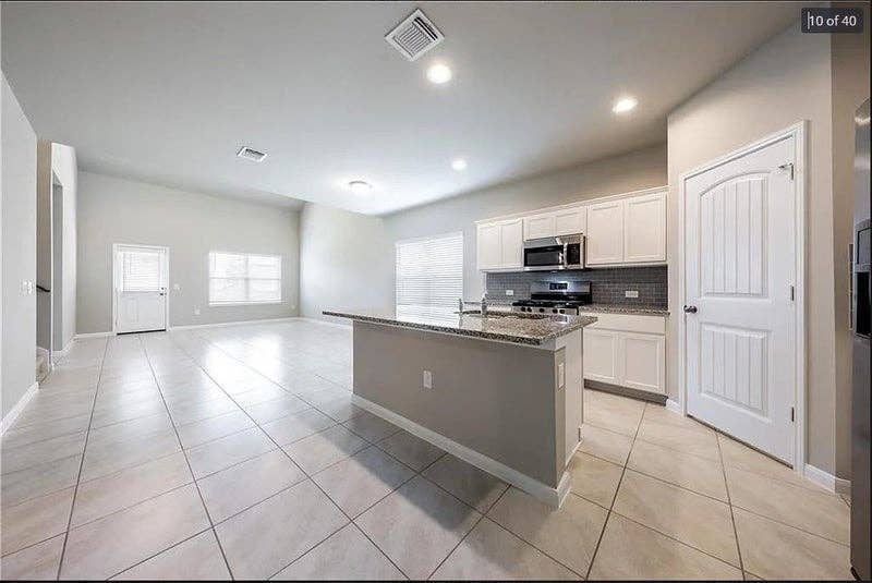 Open room in newer build house
