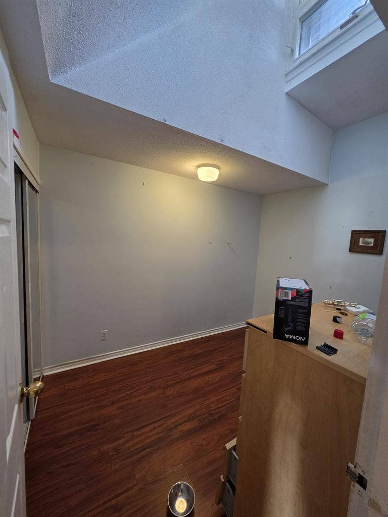 Bright sublet available in South
