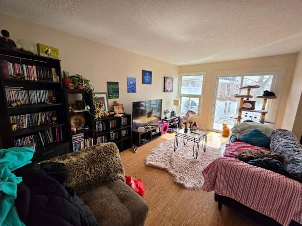 Bright sublet available in South