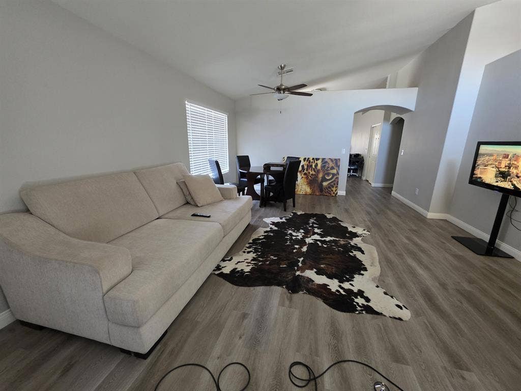 Room for rent 650 per month