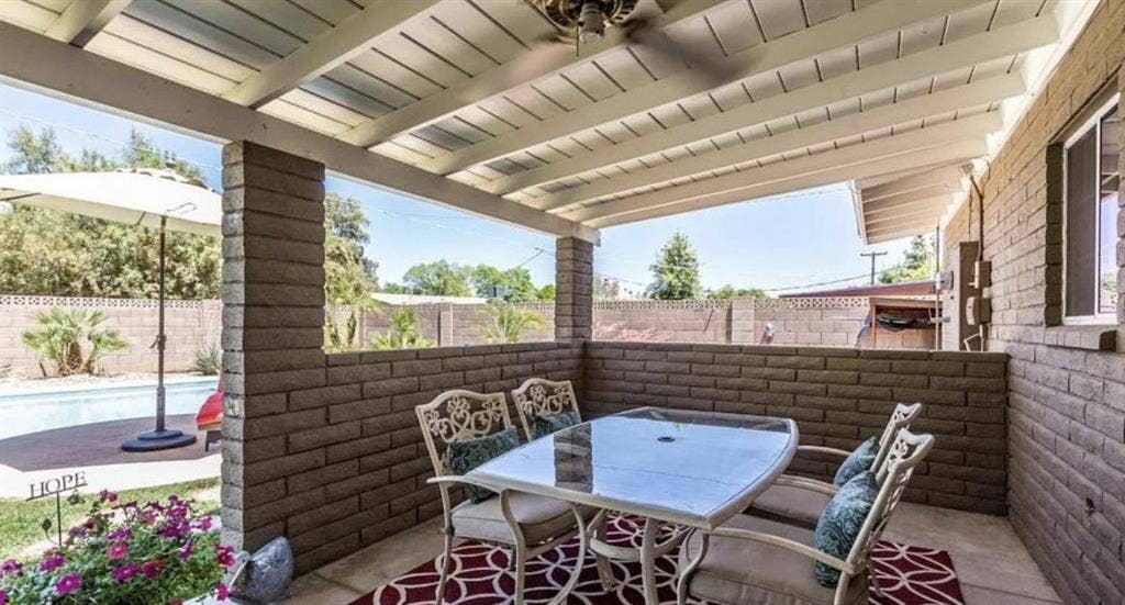 Looking for a 4th roomate