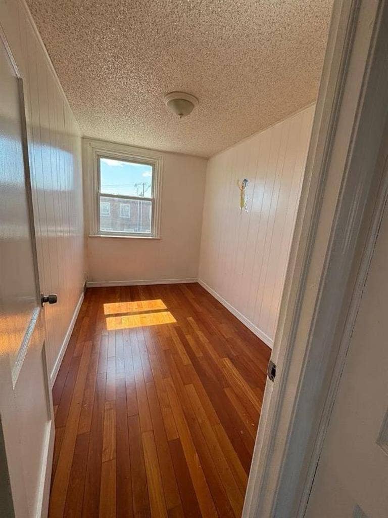 Pet friendly and attached garagee