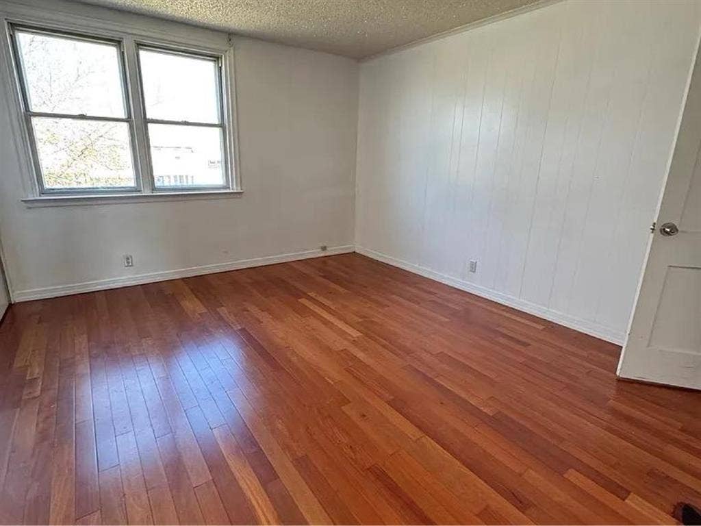Pet friendly and attached garagee