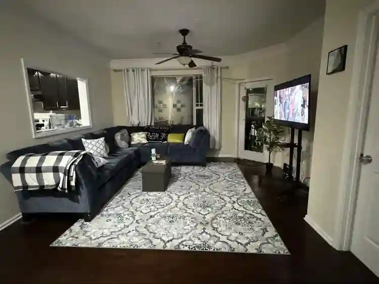 Room available in sandy springs