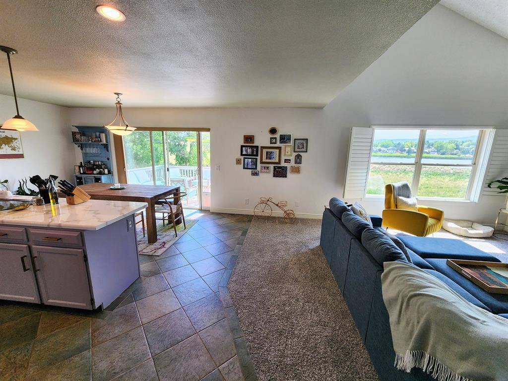 Littleton/Bear Creek Lake Room