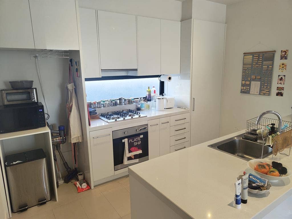 Looking to sublet my sister's room!