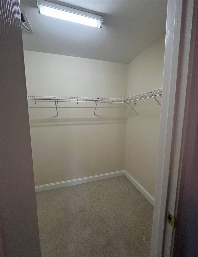Looking for Housemate in Large Home