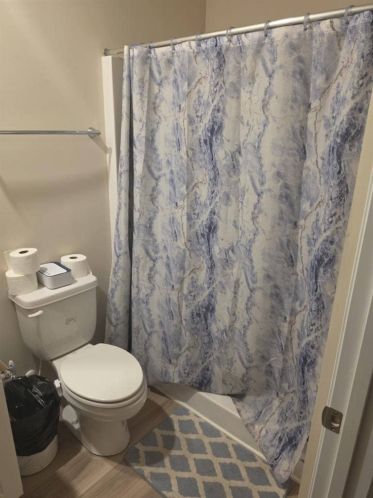 Room for rent in henrico area