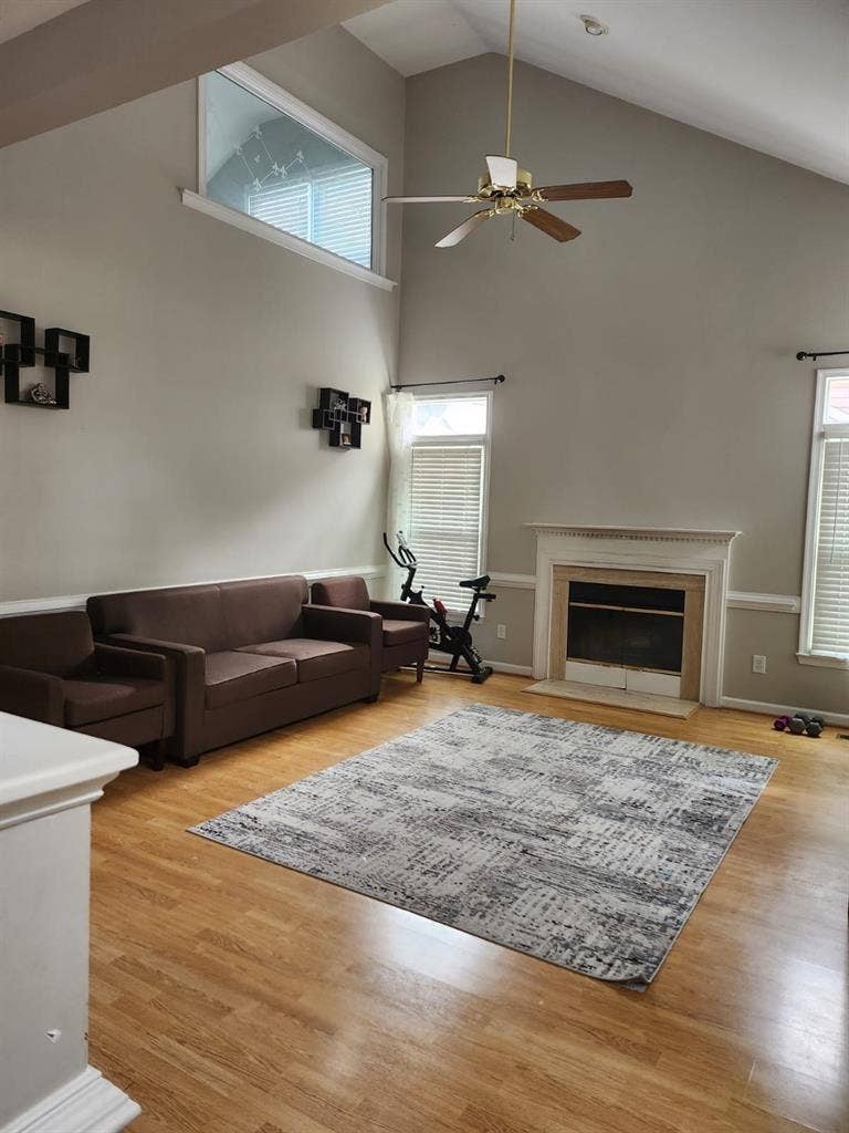 Furnished private bedroom available