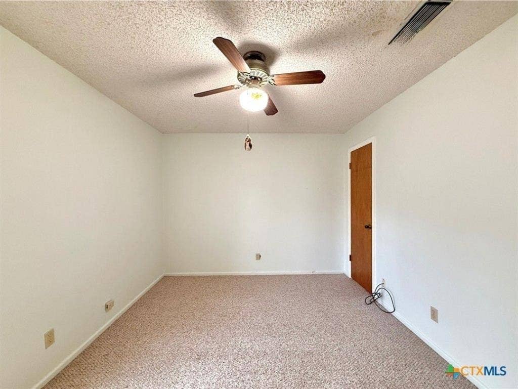 Private room for rent $650