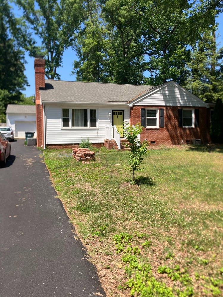 1 Roommate wanted