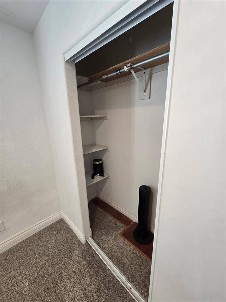 Looking for a Wonderful Roommate!