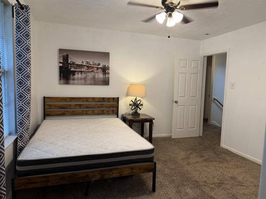 Room for rent near IAH airportt