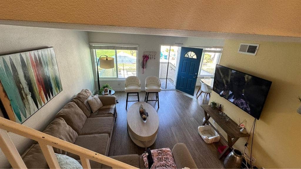 1 room in Huntington Beach