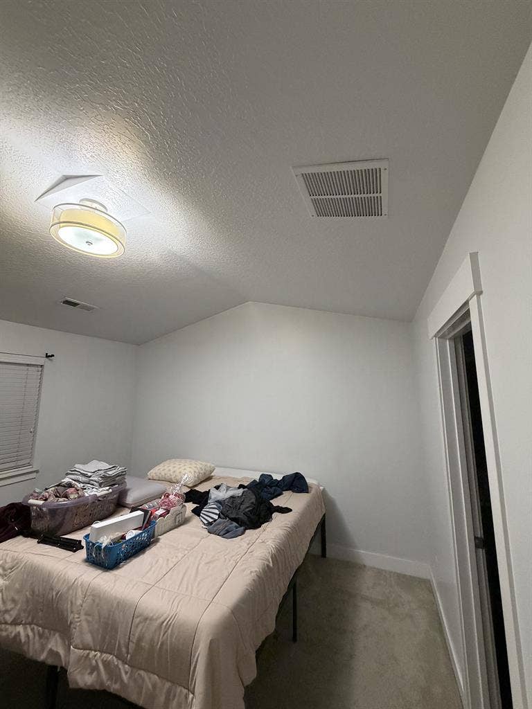 Large Master Bedroom for rent