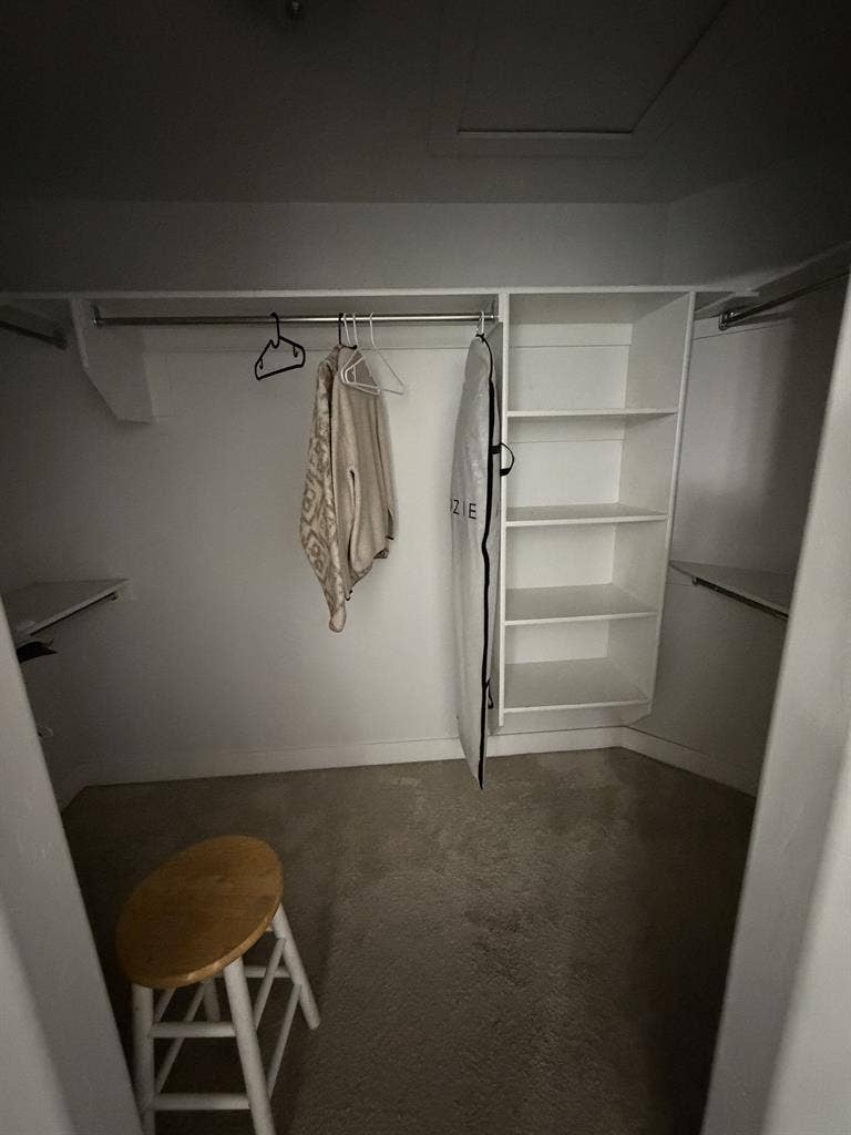 Large Master Bedroom for rent