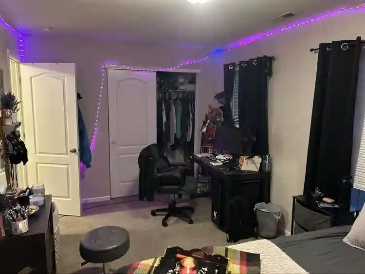 2 roomies wanted, 3 bedroom house
