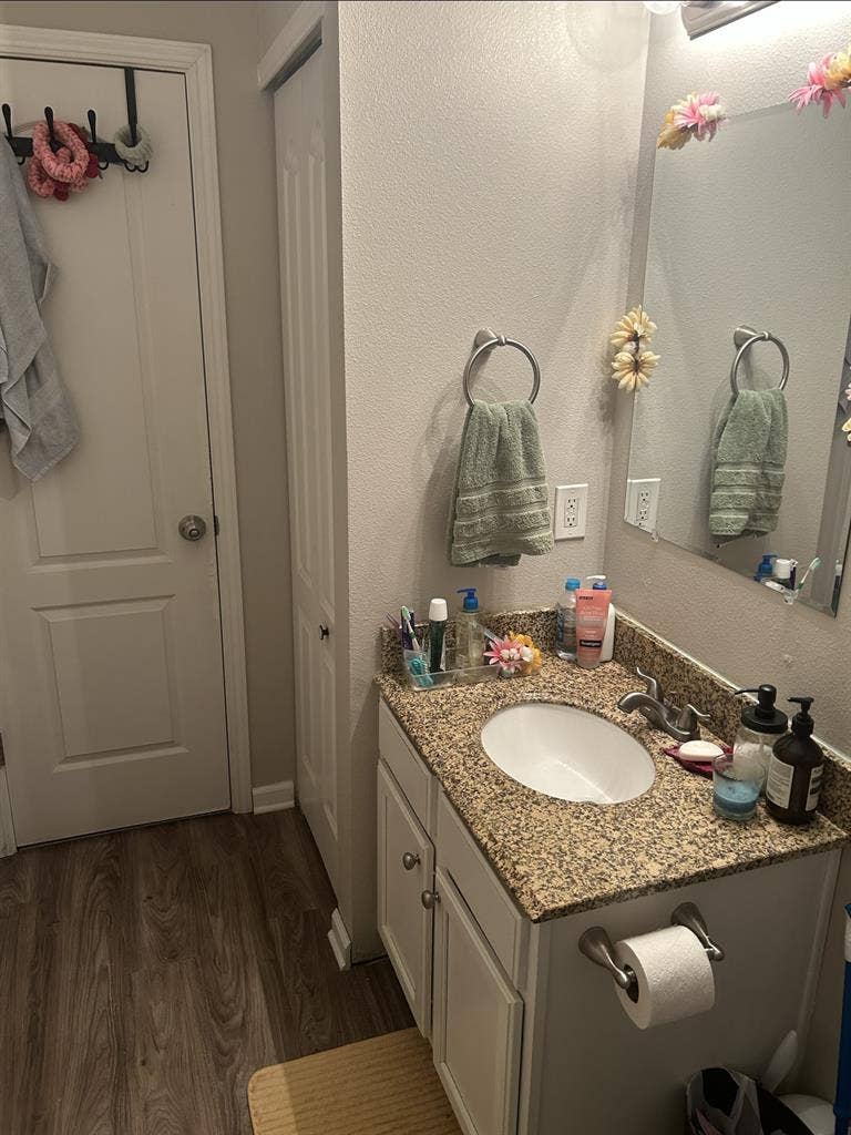 2 roomies wanted, 3 bedroom house