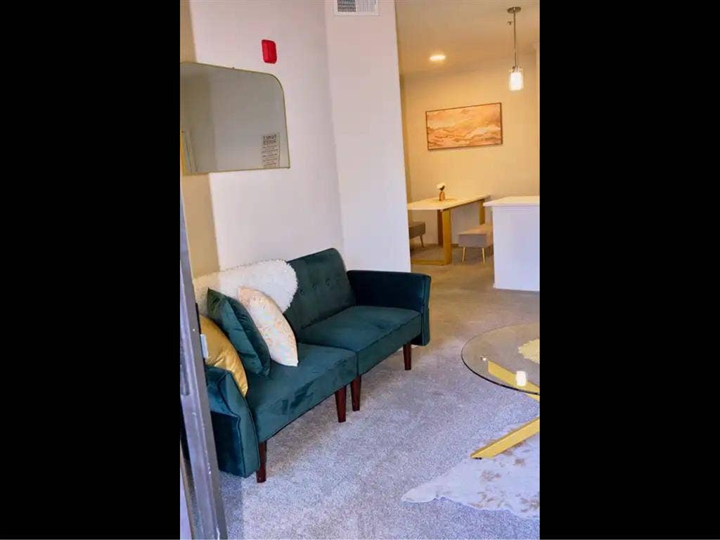 Downtown prime location Resort Life