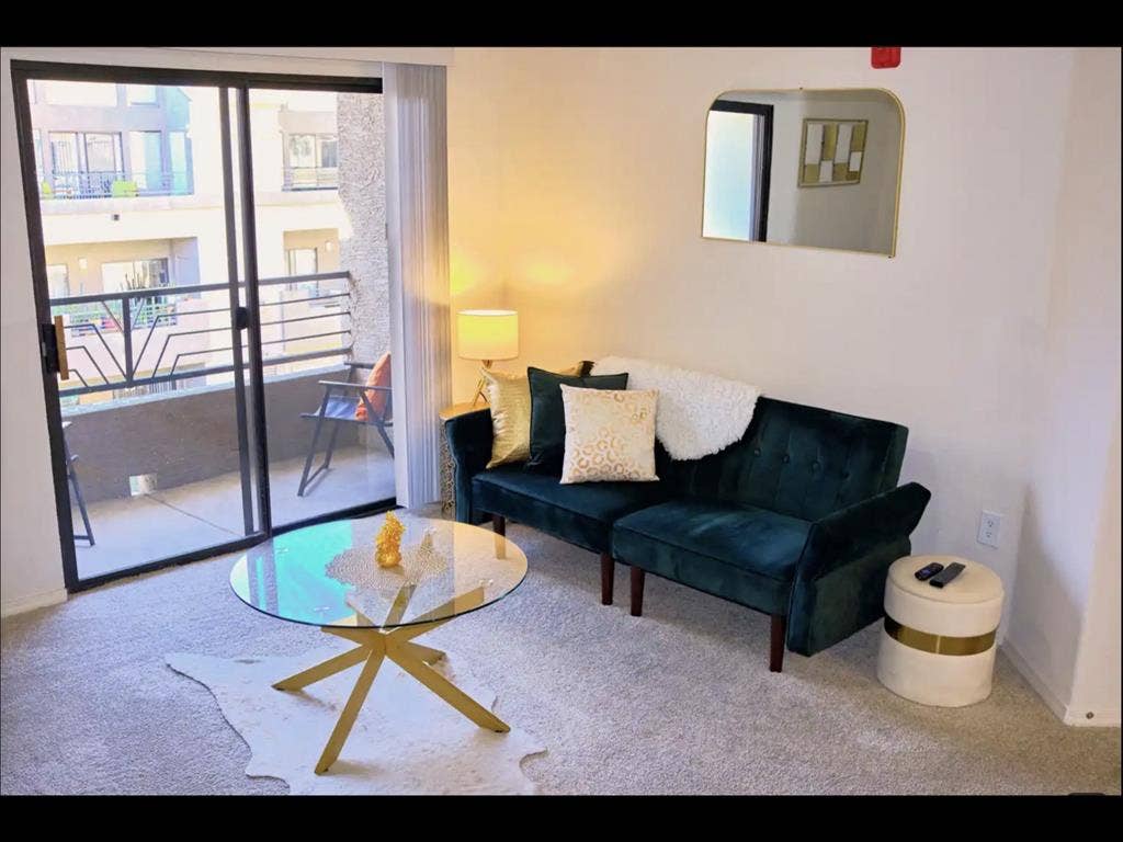 Downtown prime location Resort Life