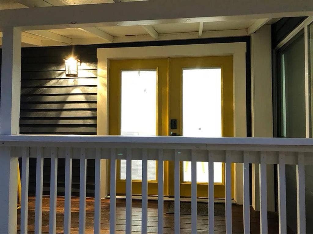 Roommate to join 3 bed house