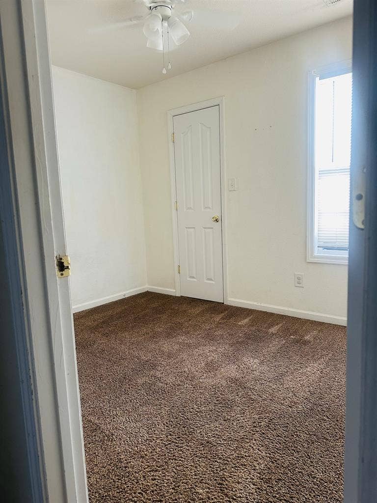 Looking for potential roommate