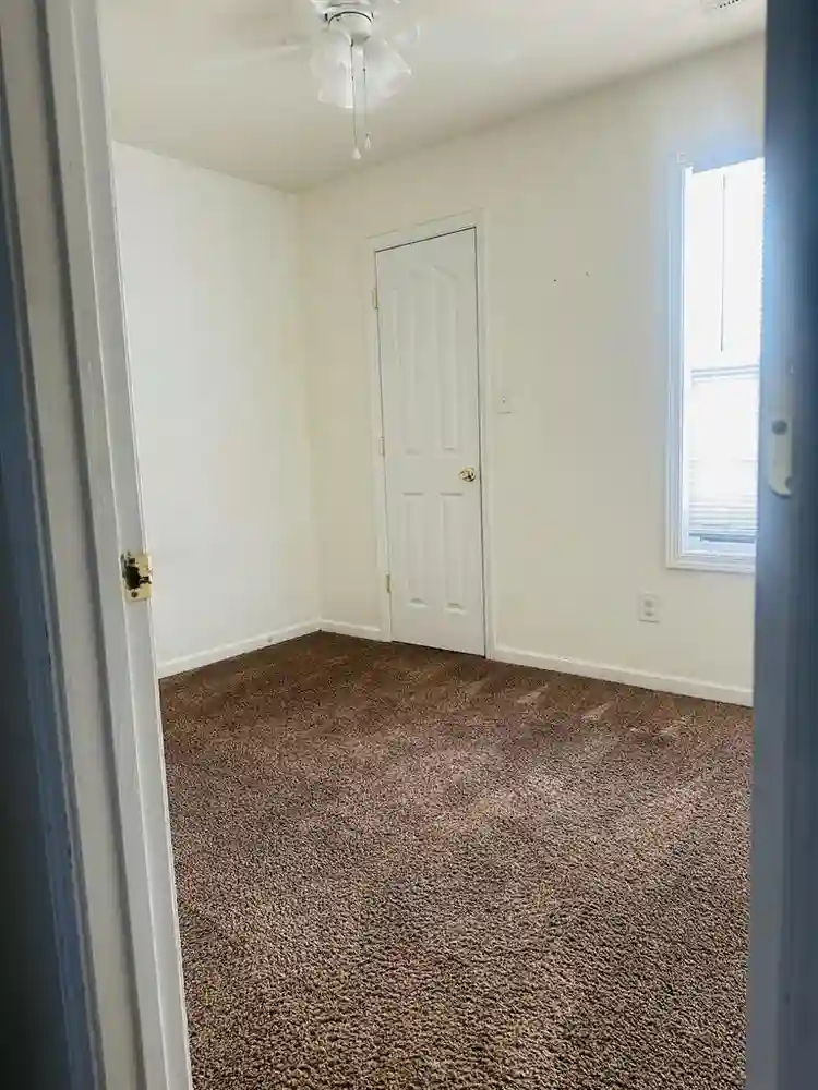 Looking for potential roommate