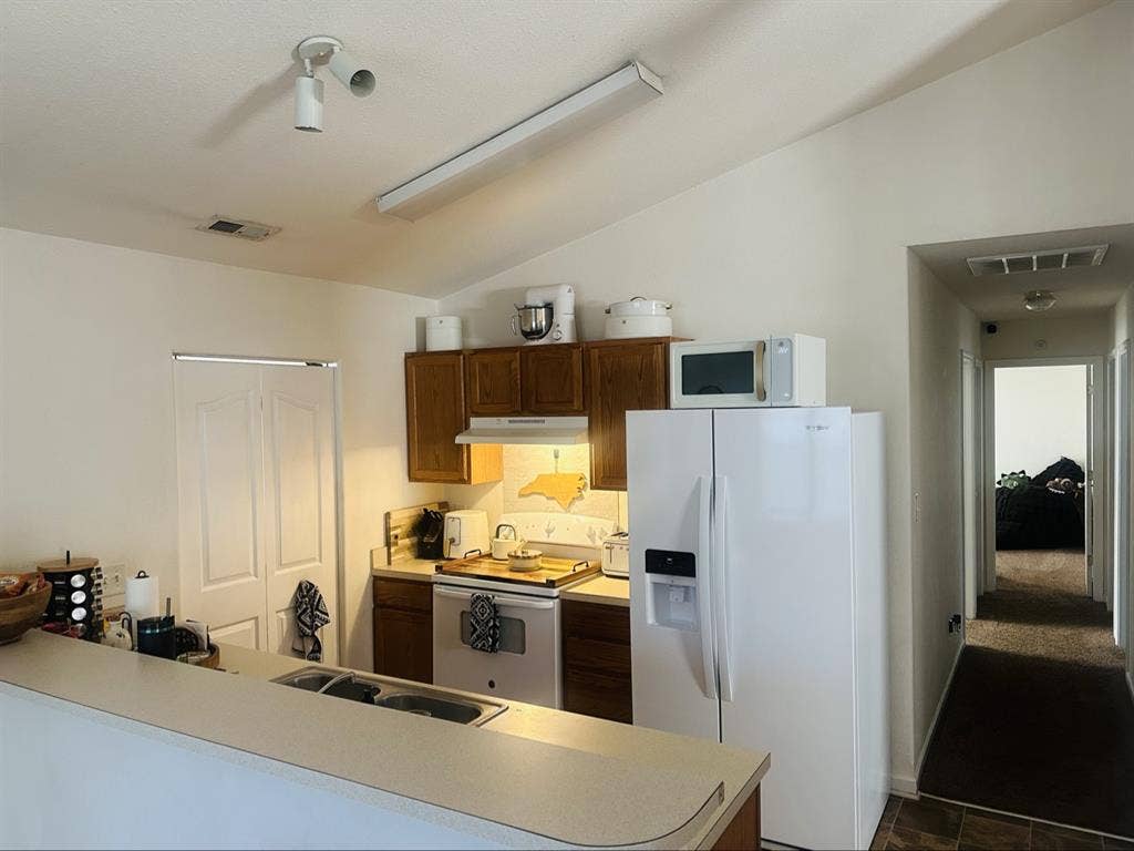Looking for potential roommate
