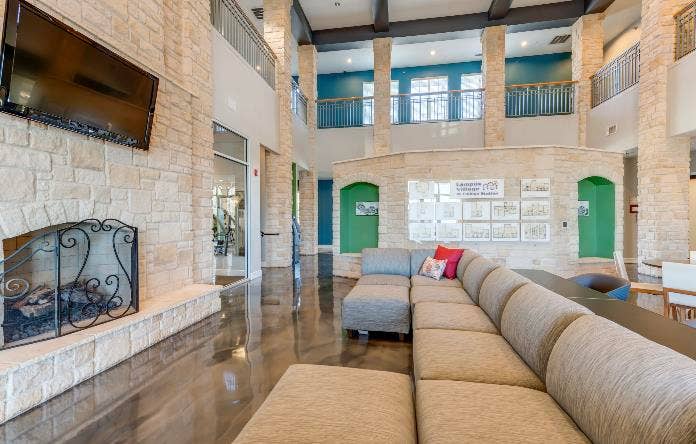 2x2 Unit close to TAMU! ($830/room)