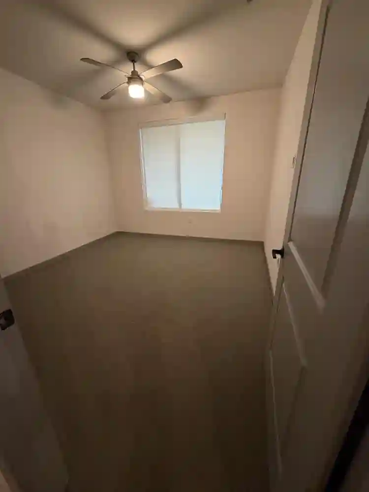 Room in new apartment Riverpark