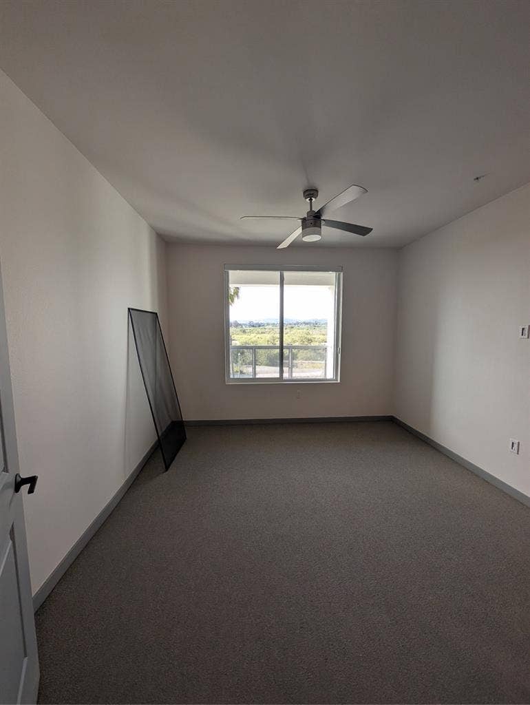 Room in new apartment Riverpark